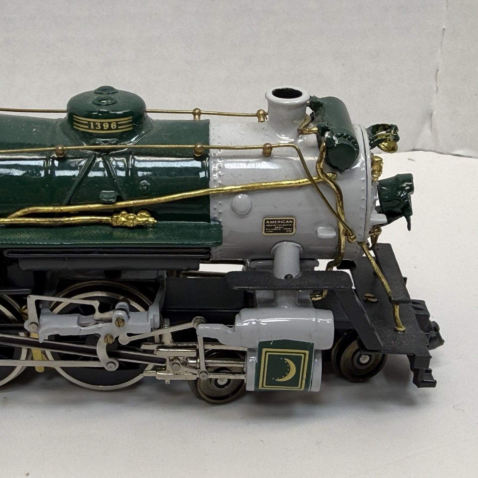 1989 Franklin Mint PM HO Gauge #1396 Southern Crescent Locomotive And Tender