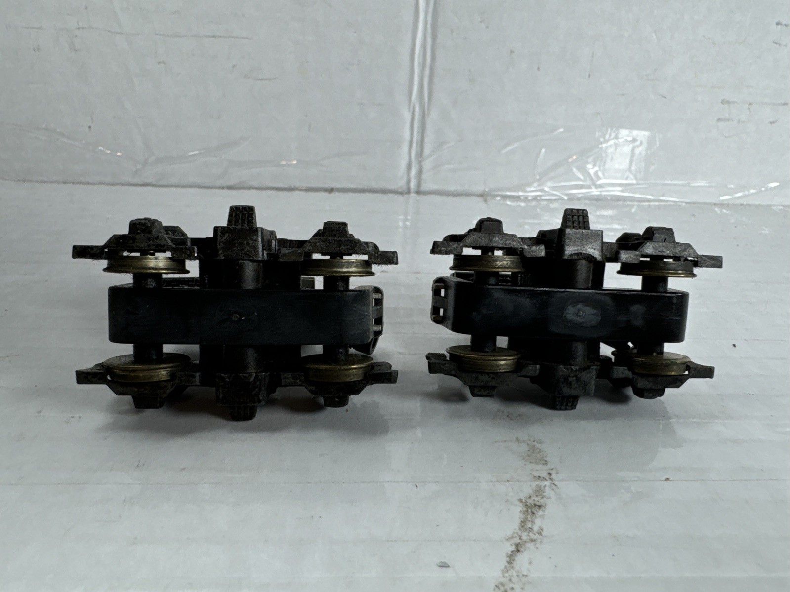 Athearn Ho Scale Metal Side Frame Trucks With Dry Shafts For Diesel Locomotive