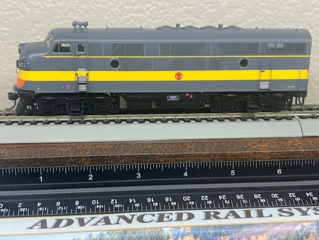 NEW YORK ONTARIO & WESTERN F3A unit EMD DIESEL LOCO- DC / DCC Ready HO Scale NEW