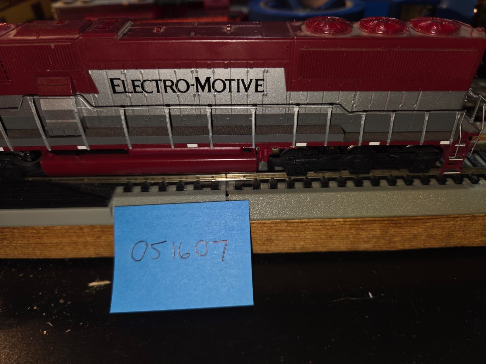 LIFE-LIKE PROTO 2000 ELECTROMOTIVE SD60 8302 DIESEL, BELIEVED DCC, SEE PHOTOS