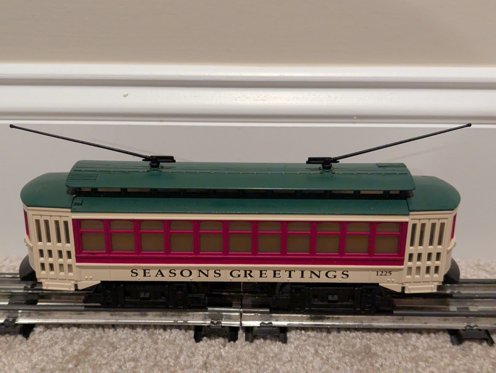 Industrial Rail O‑27 Holiday Streetcar #1225 Seasons Greetings Reversible