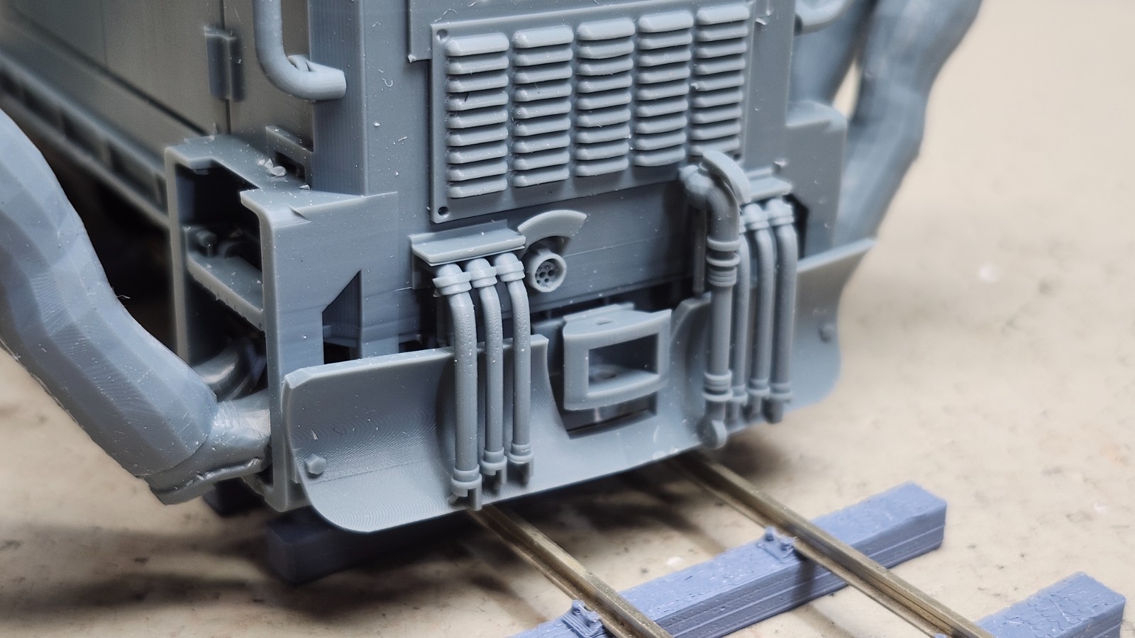 GN15 LYNN.CO GNLX2160 KOEL GREEN Genset Locomotive (DC Powered/Unpainted Kit)