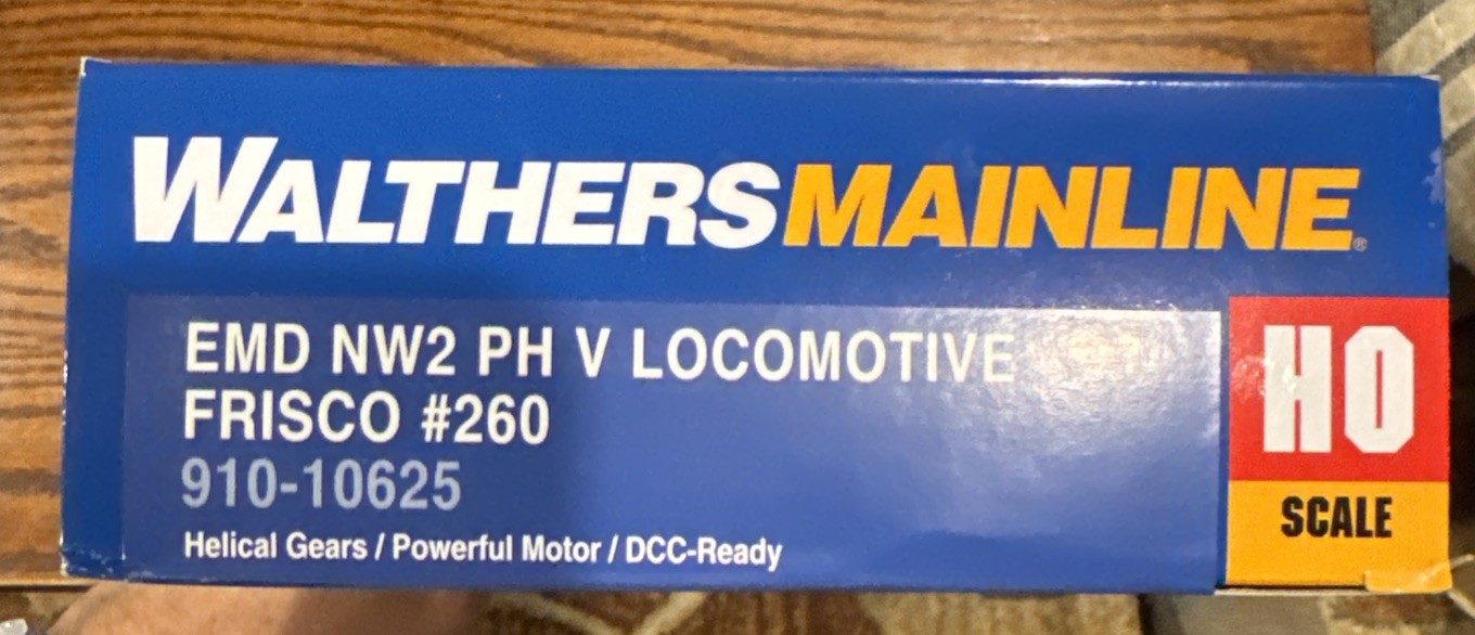 HO Scale Walthers Mainline 910-10625 EMD NW2 Phase V Standard DC SLSF #260 – NIB