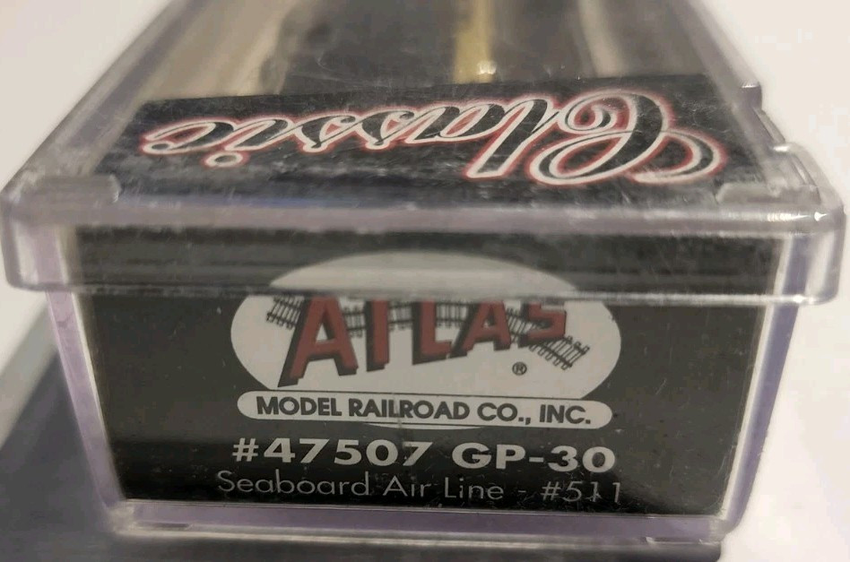 Atlas N Scale GP-30 Diesel Engine Seaboard Air Line #511
