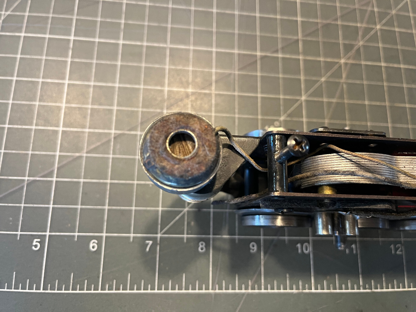 Lionel Train Locomotive 2026 SIX WHEEL MOTOR ASSEMBLY SMOKE UNIT RUNS PART LOT E