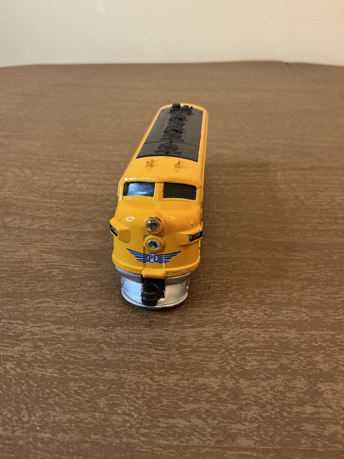 PACIFIC EXPRESS 1730 Pull Back TRAIN Locomotive Engine TOYSMITH