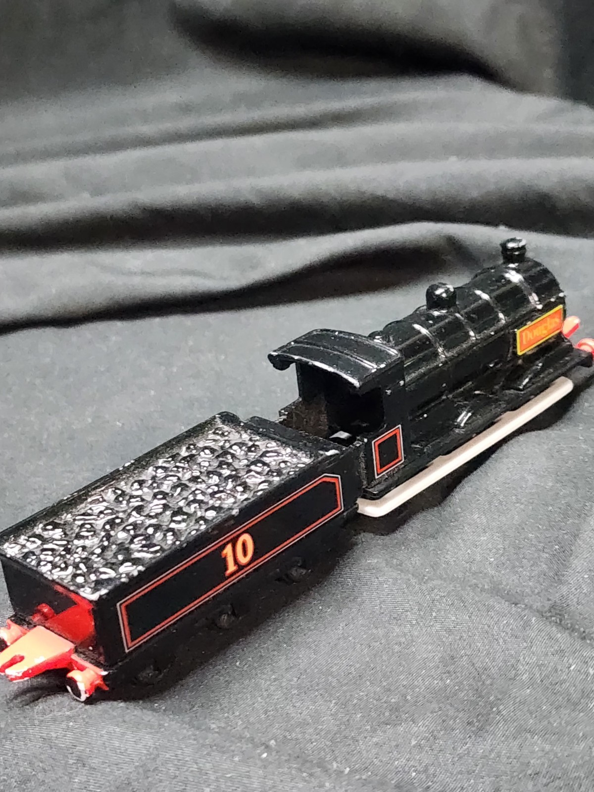 ERTL Vintage Thomas The Tank Engine & Friends “Douglas” Number 10 1992 diecast