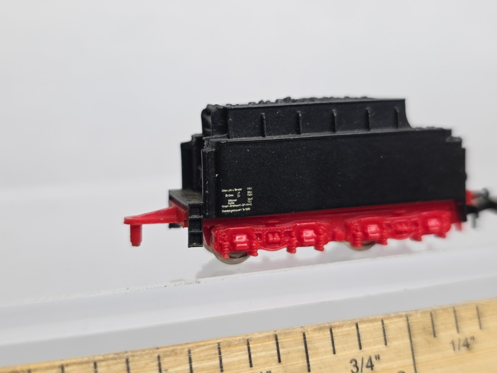 Marklin Z Scale *Tender Only* 4 Axel Coal Tender (For Loco 8885) Missing 2 Axels