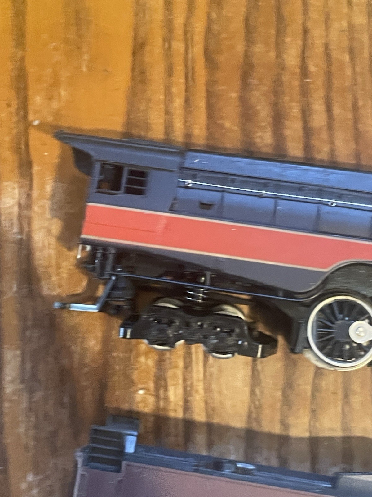 Bachmann HO Norfolk & Western Class J 600 Steam Locomotive&2 Rivarossi Cars Part