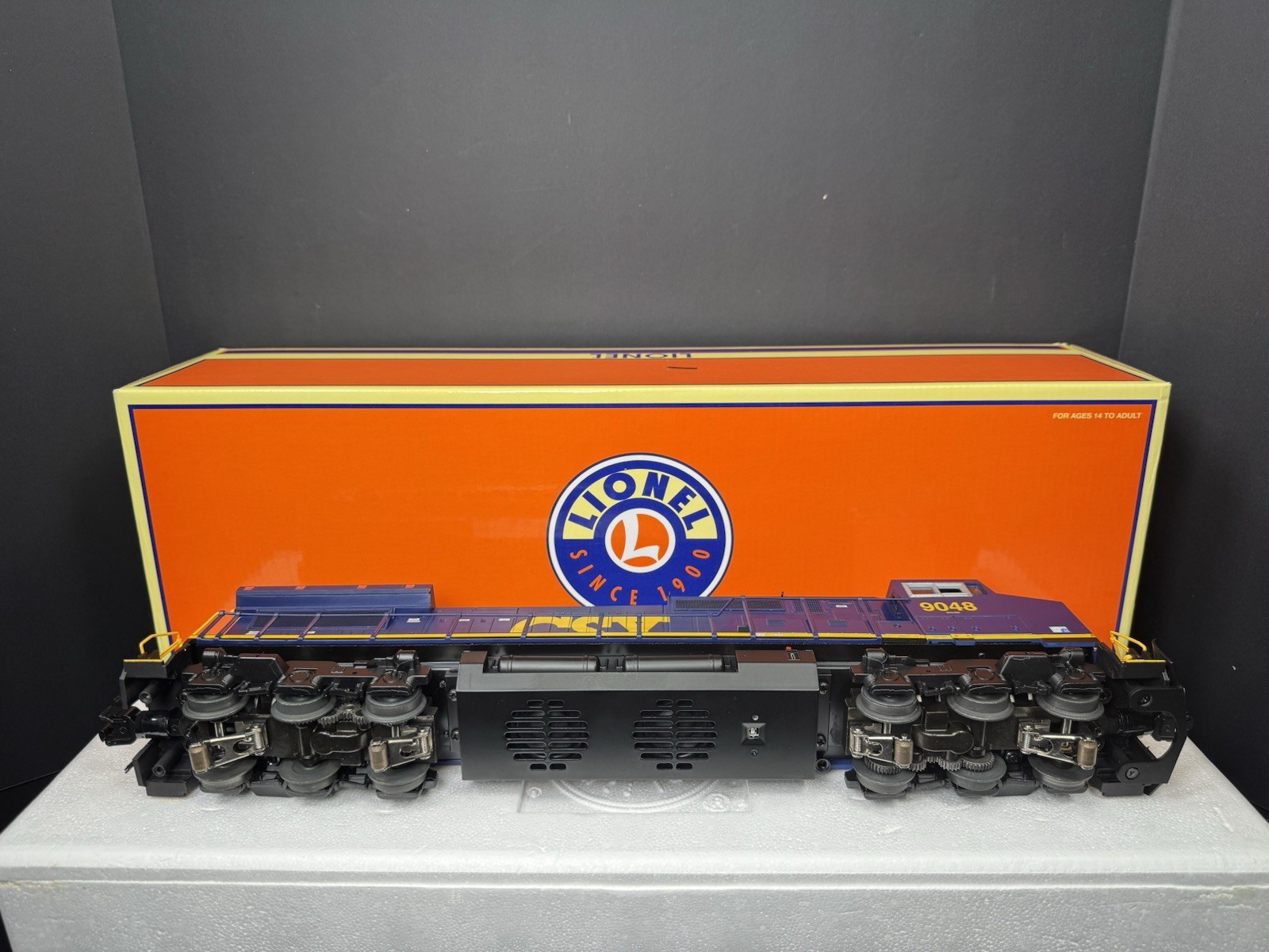 Lionel LEGACY 6-39584 CSX Dash 9-44CW diesel engine #9048 LNIB