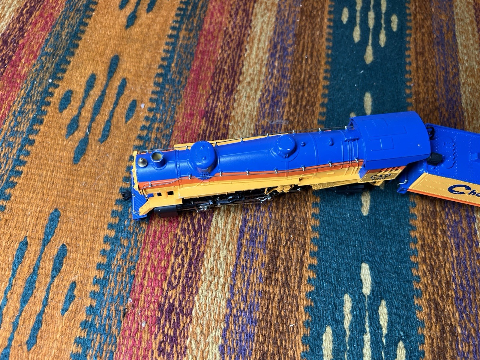 Mehano HO Scale 4301 C&O Chessie Steam Locomotive & Tender Tested (read)