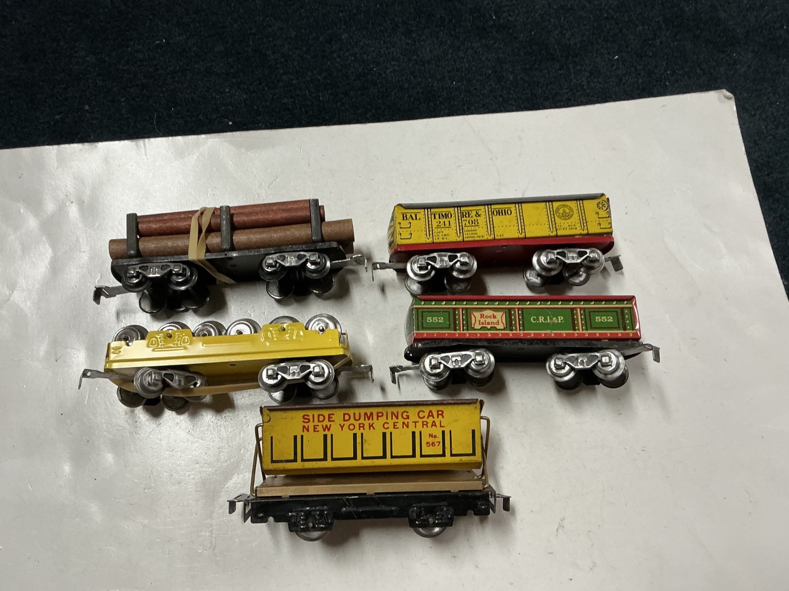 Marx 0 Gauge : 5 cars 2 Gondolas, Wheel and Lumber car, & Dump Car