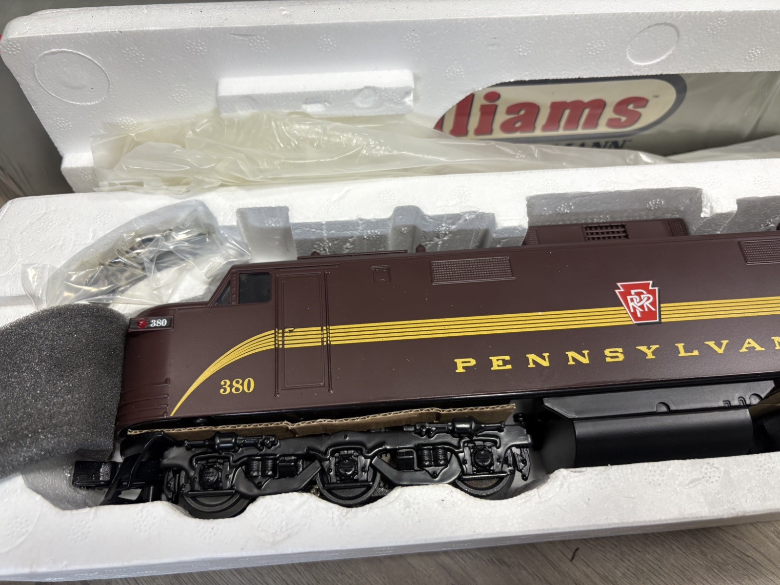 Williams By Bachmann # 41905 Penn Tuscan 5 Stripe EP-5 Rectifier In Box