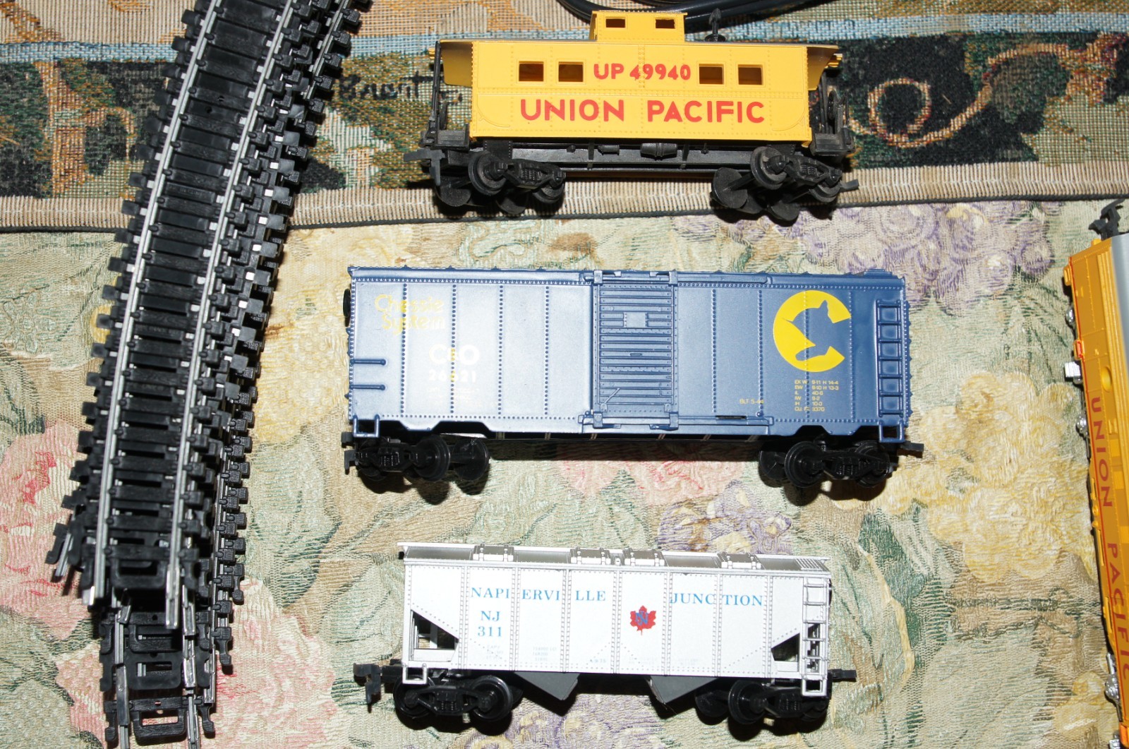 Vintage LIFE-LIKE Rail Chief Electric Train Set Union Pacific 4 Cars Ho Scale
