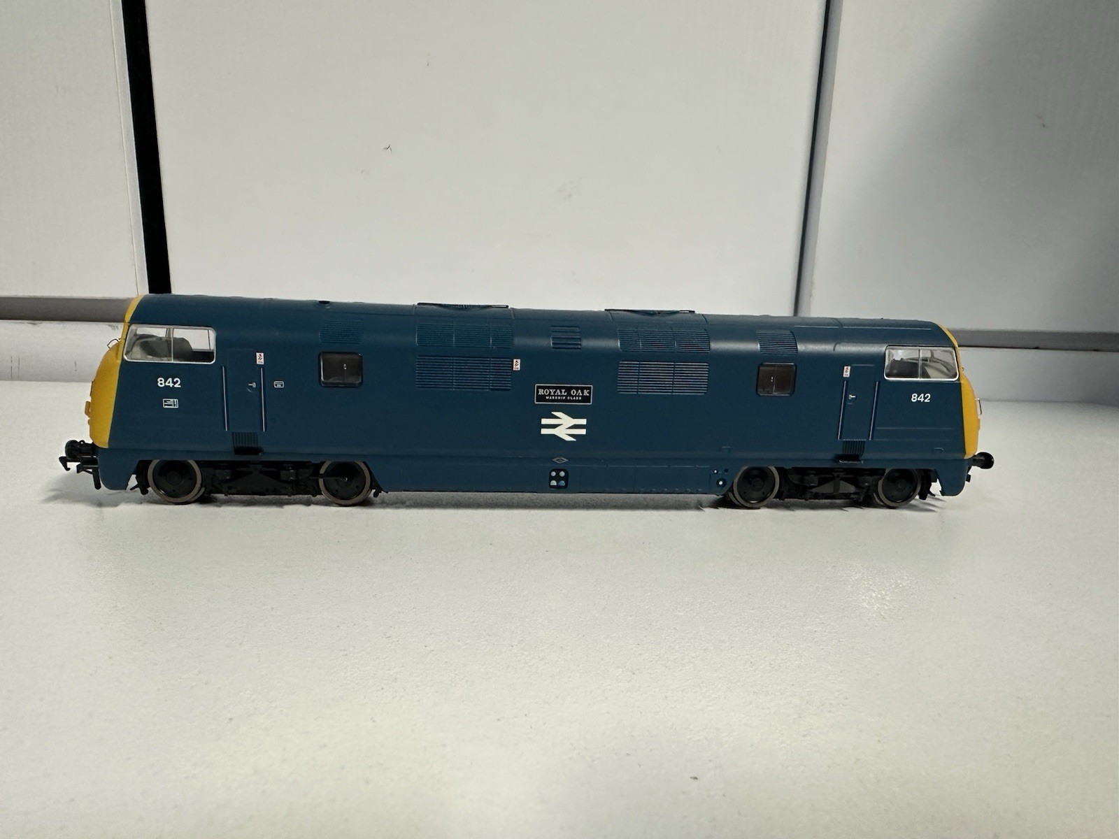 BACHMANN 32-067 CLASS 43 WARSHIP 842 ‘ROYAL OAK’ BR BLUE 21 DCC READY BOXED