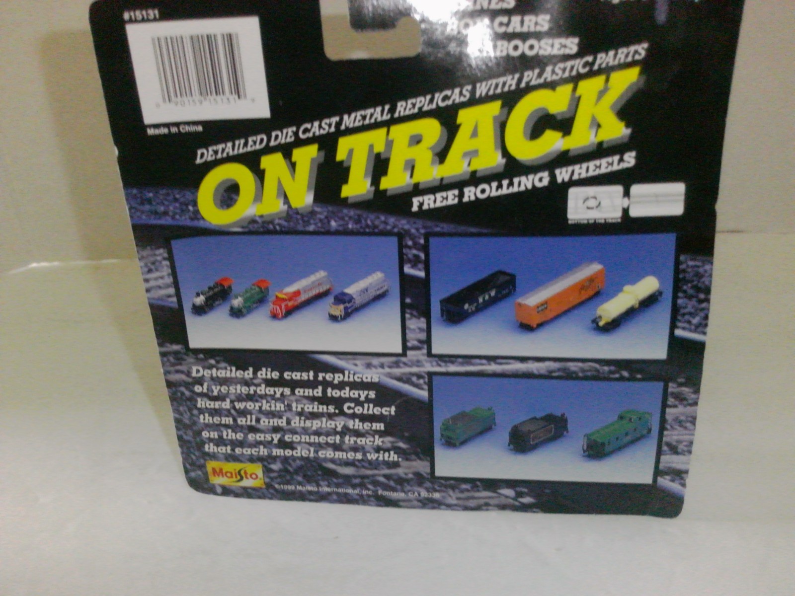 Maisto On Track Diecast Diesel Locomotive 8068 Santa Fe 1999