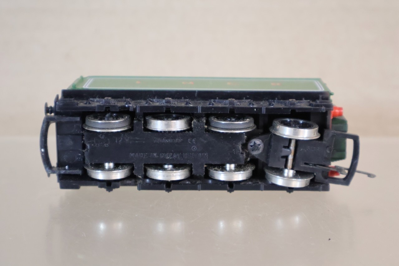 HORNBY NON POWERED TWIN TENDER for LNER 4-6-2 LOCOMOTIVE 4472 FLYING SCOTSMAN op