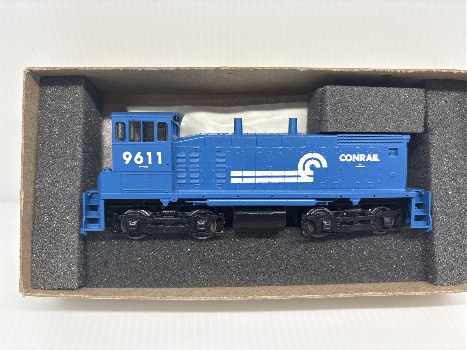 Athearn HO 9611 SW 1500 Powered Diesel Locomotive CONRAIL 3903 Blue Track NOS
