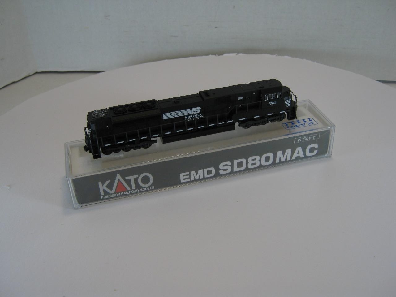 N Scale Kato SD80 Mac Norfolk Southern #7204 Item 176-5507