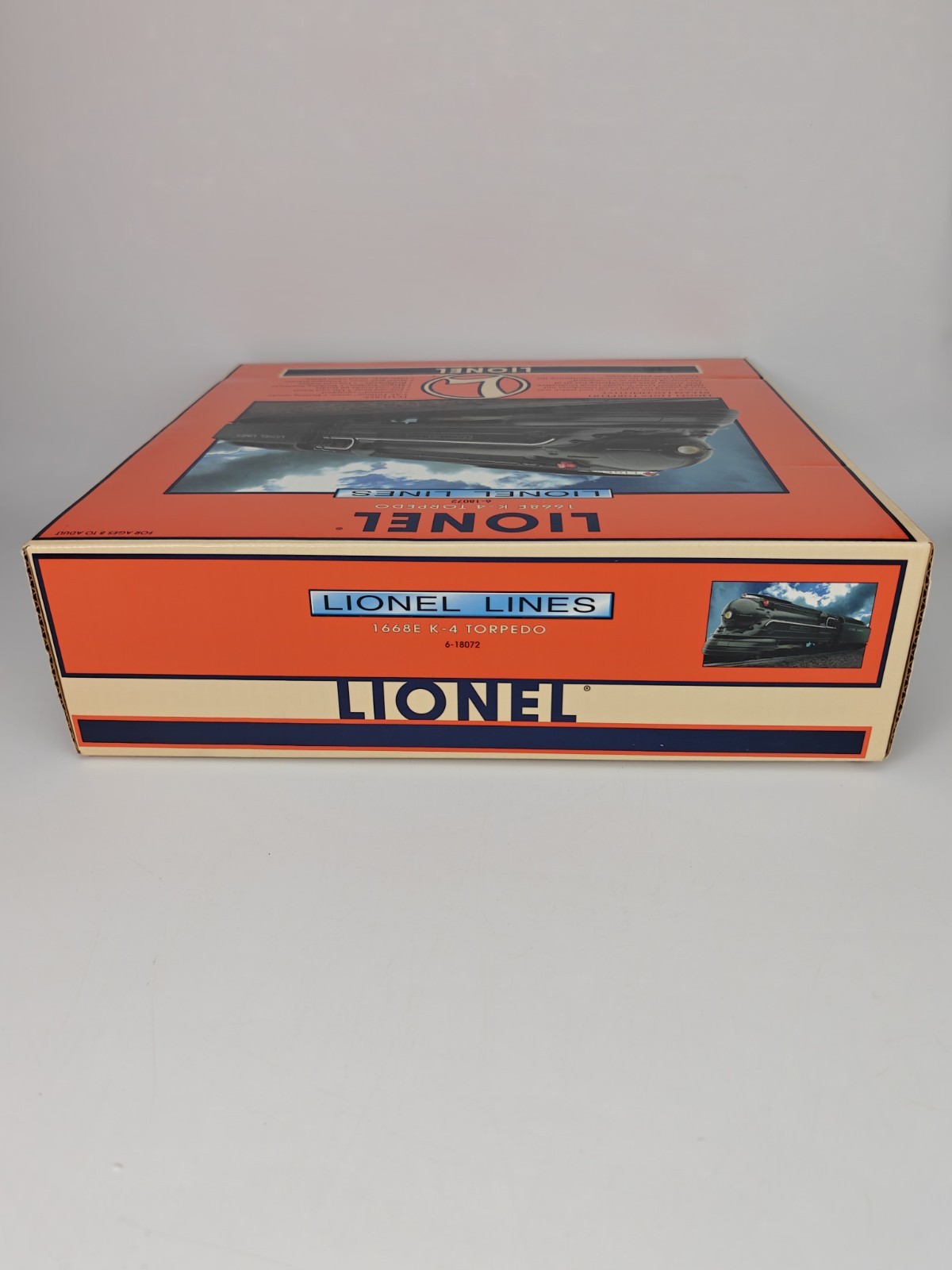 Lionel 1668E K-4 Torpedo Locomotive w/Sound Tender
