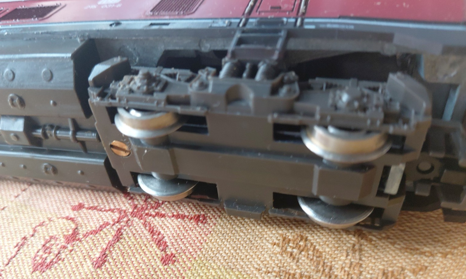 Roco Diesel Locomotive V215 031-6 Deutsche Bundesbahn BR 215 H0 DC Analog