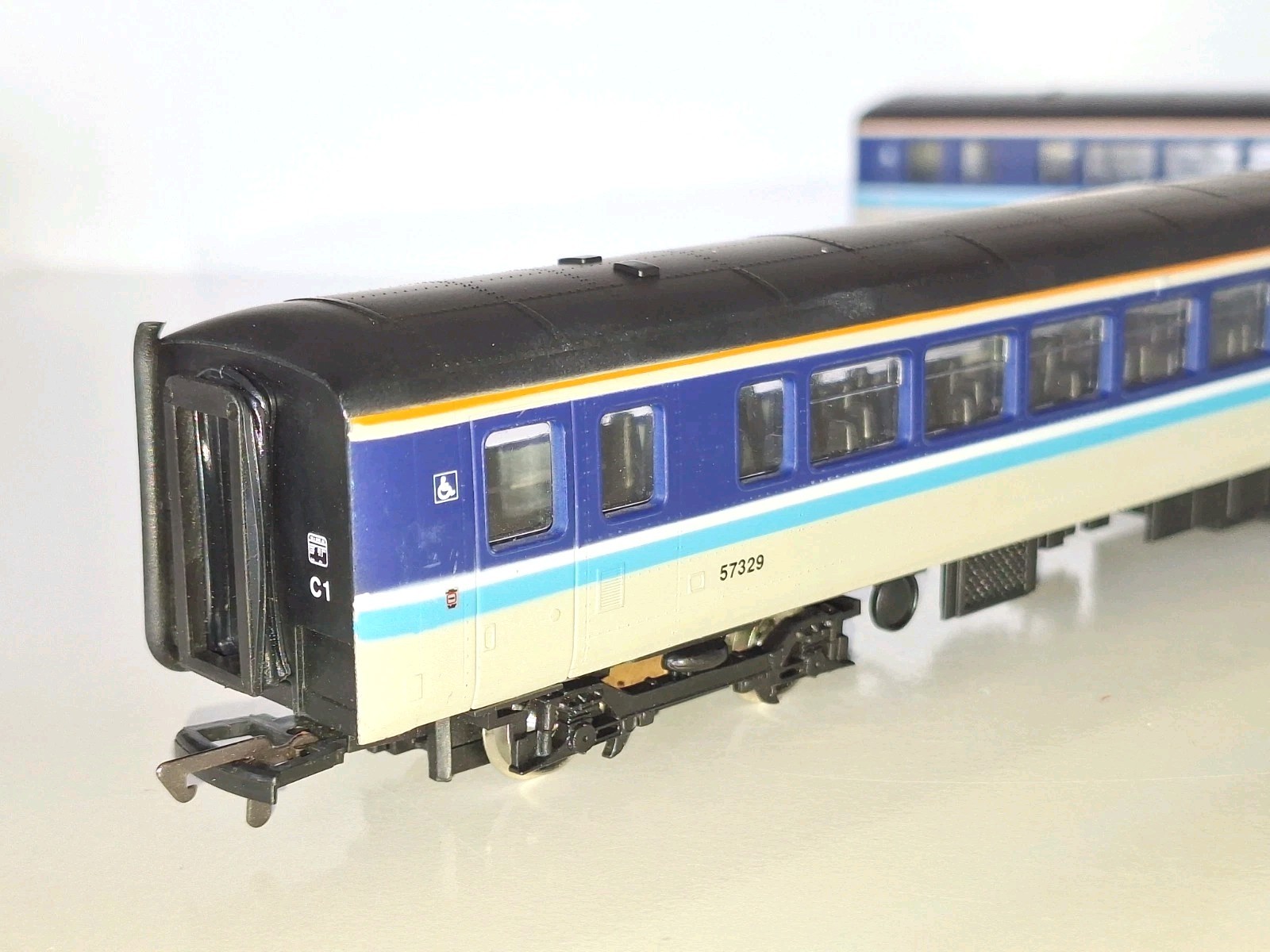 Dapol D083 2 Part DMU Set. New Old Stock. Mint Cond. Boxed. 2 Rail DC. OO Scale.