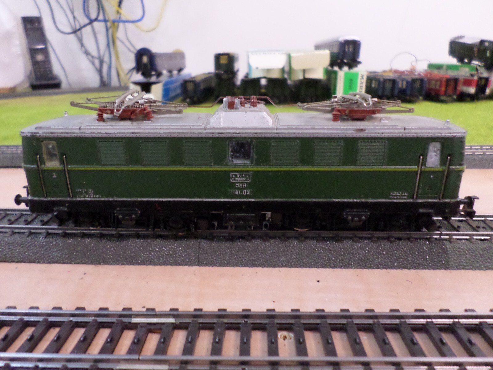 Märklin 3036 HO OBB Austrian Railways 3 Rail Electric Locomotive, Analogue C5