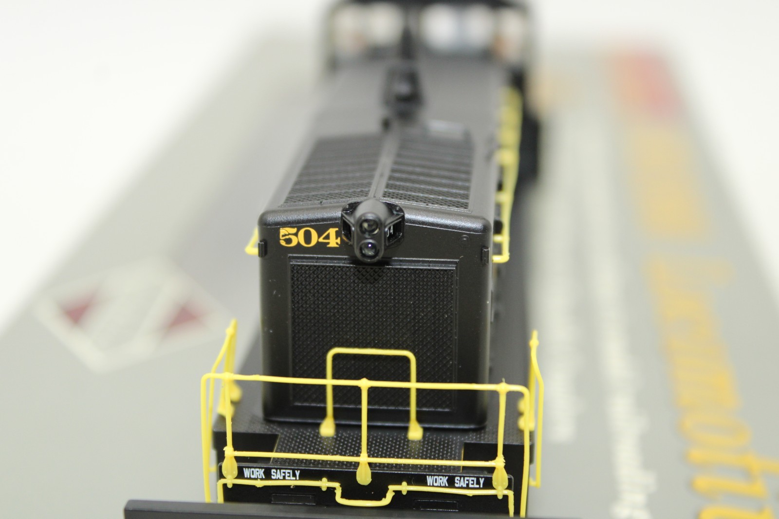 Walthers Proto HO Scale DL&W Lackawanna SW8 Diesel Locomotive #504 DCC