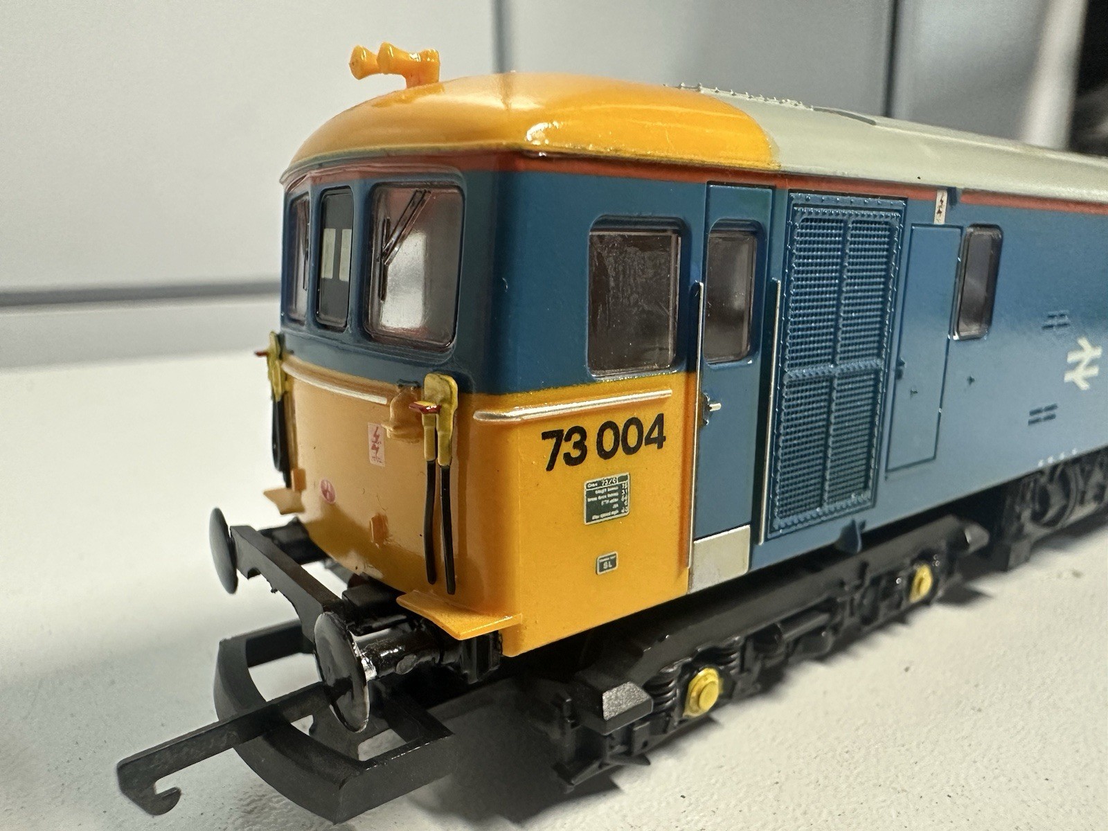 LIMA CLASS 73 004 BR BLUE YELLOW BLUEBELL RAILWAYS BOXED