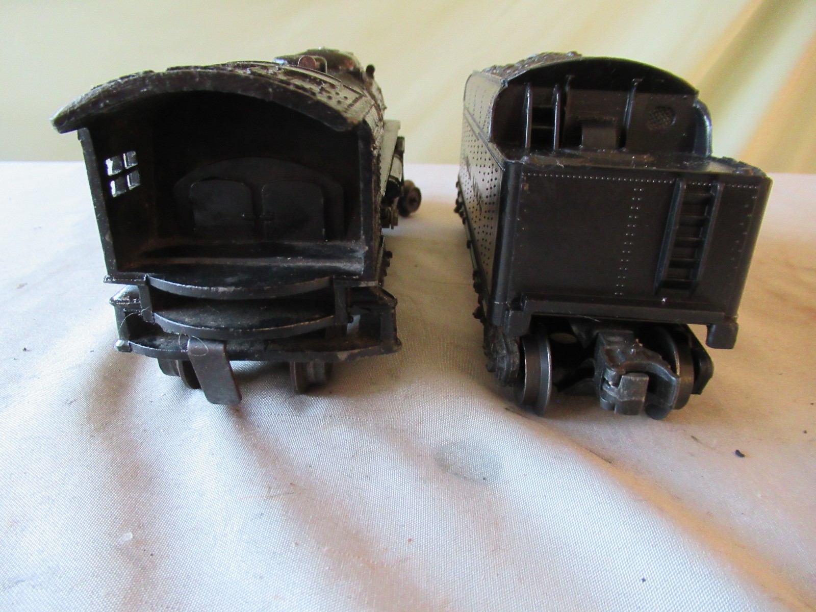 Lionel 2026 2-6-4 Locomotive with non-whistling Tender Runs GREAT