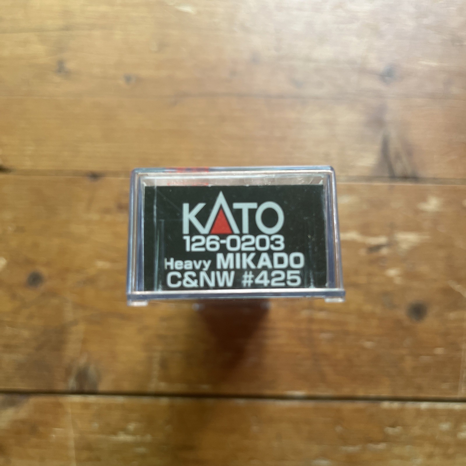 Kato 126-0203 Heavy Mikado C&NW #425 Steam Locomotive New In Box USRA 2-8-2