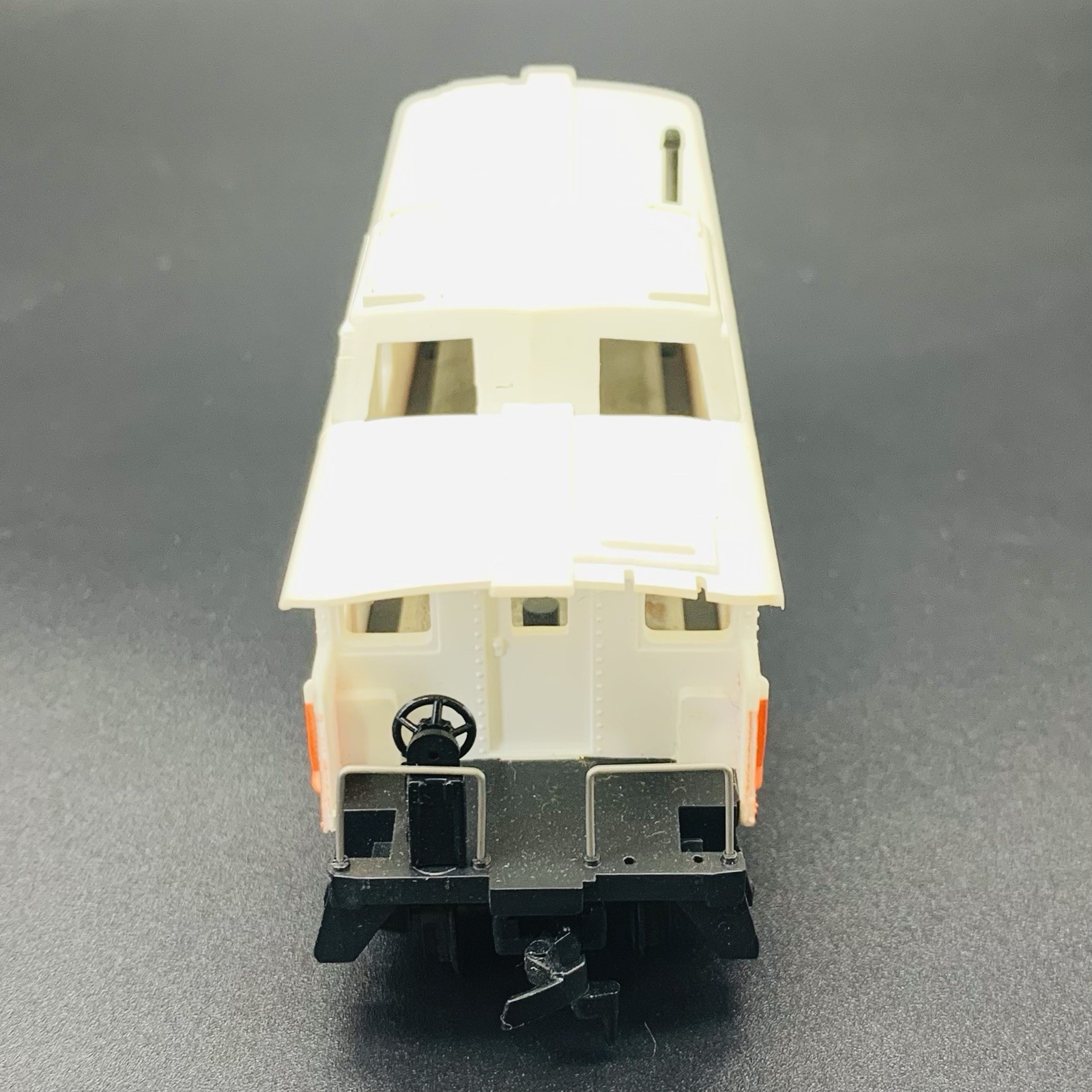 Tyco Illinois Central Gulf 8-Wheel Train Caboose ICG No. 327Z HO Scale with Box