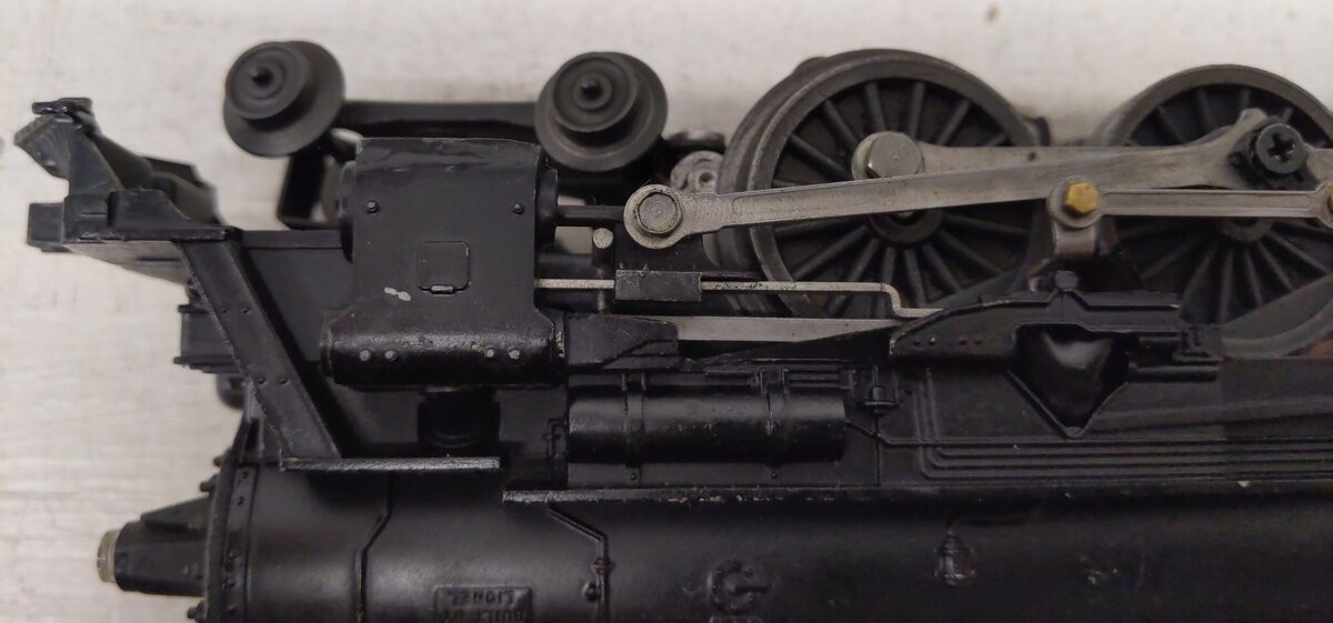 Lionel 2055 Vintage O 4-6-4 Hudson Steam Locomotive with 6026W Tender
