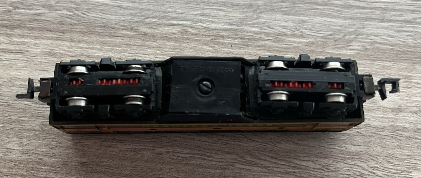 N Scale Great Northern Locomotive F3B Made In Austria TESTED RUNS