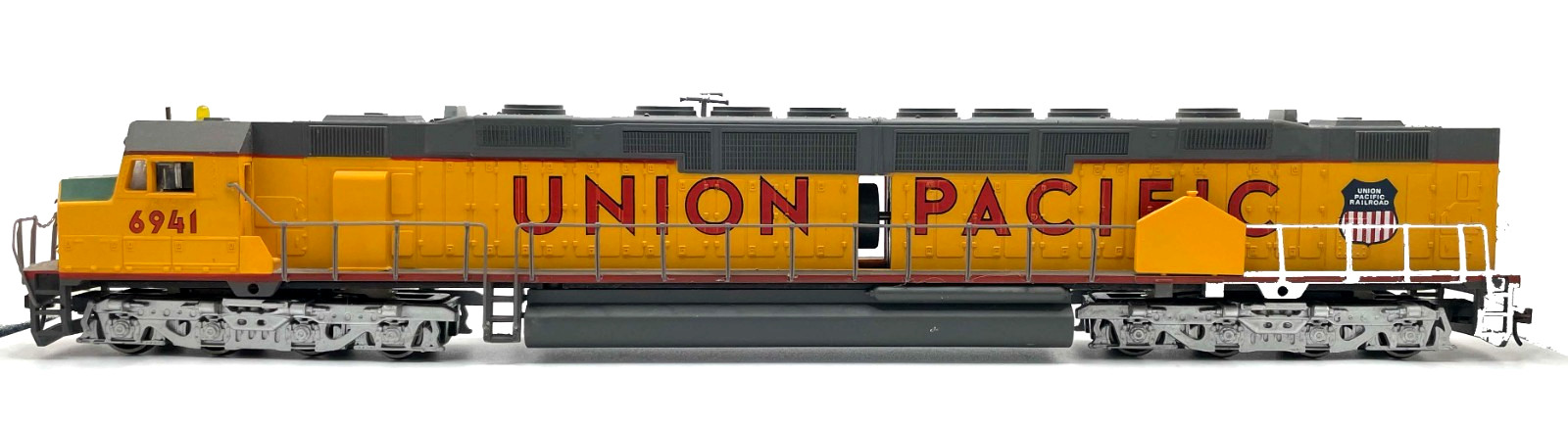 HO BACHMANN 729 THE CENTENNIAL DD40X WITH DIESEL HORN UNION PACIFIC UP # 6941