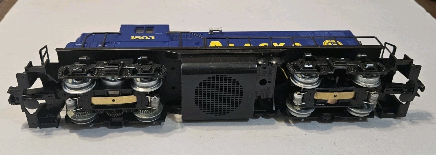Lionel 6-18878 O-Gauge Alaska GP-7 1803 Locomotive & OB ~ Untested ~ Our# XS318