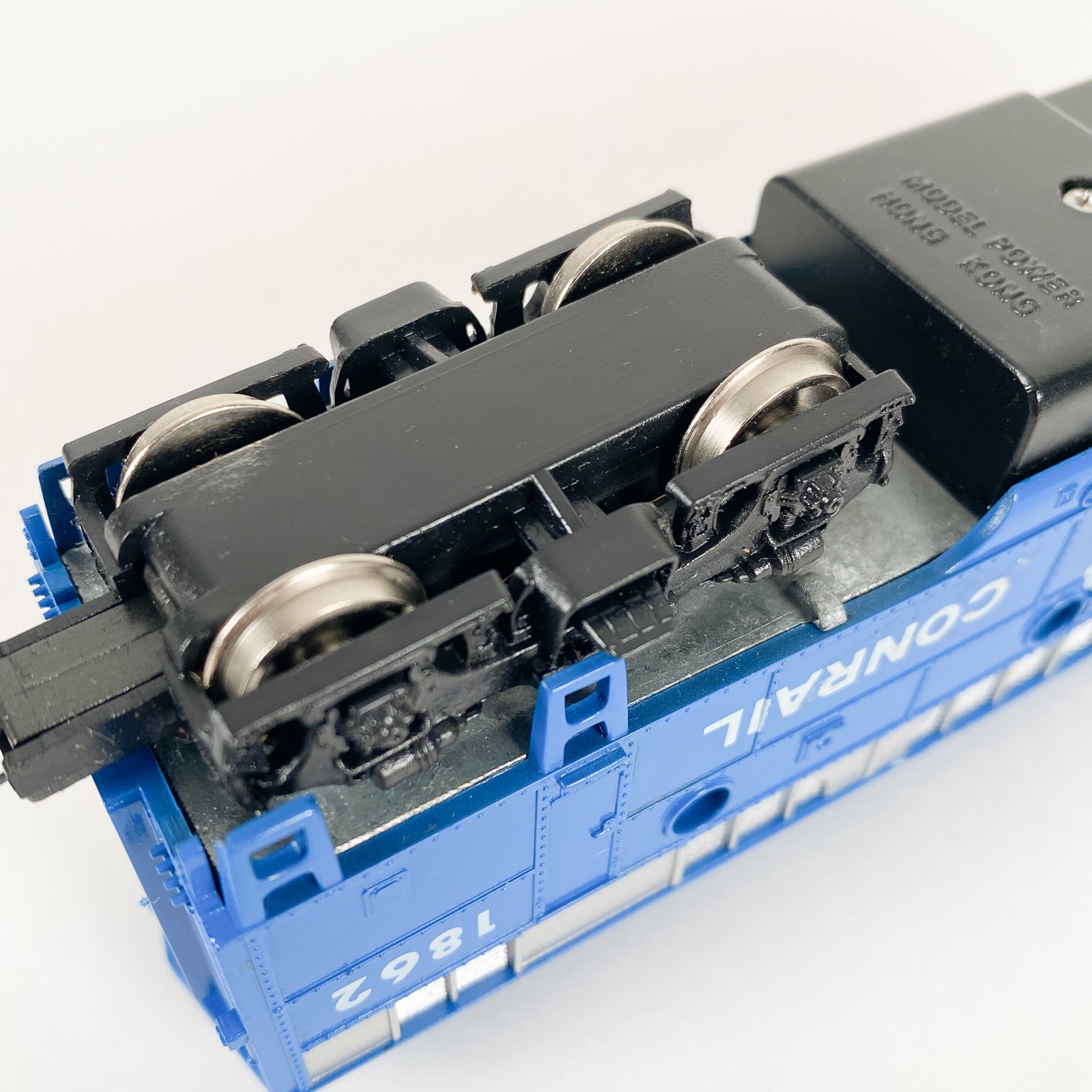 Vintage Model Power HO Scale Conrail EMD F-Unit Diesel Locomotive #1862 Engine