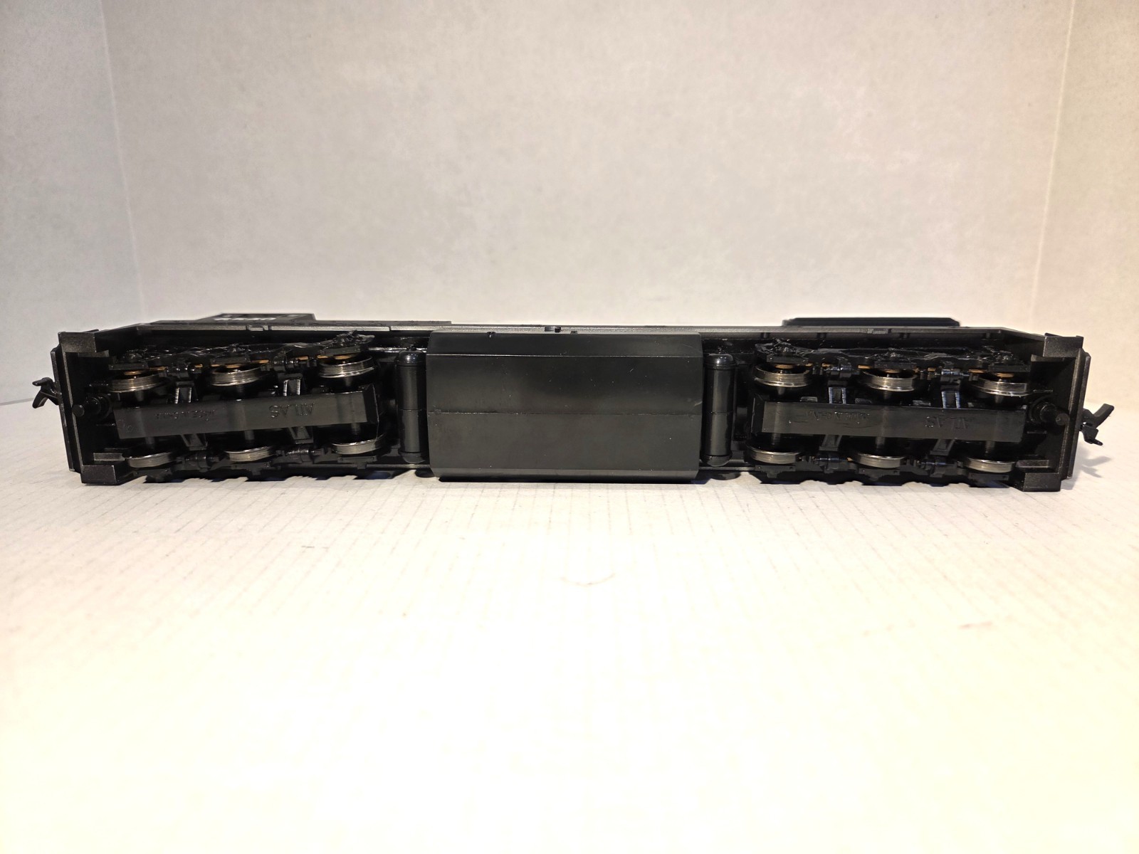 Atlas HO GE U33C Penn Central #6540 DC Locomotive #8532 w/ Box Sealed Parts