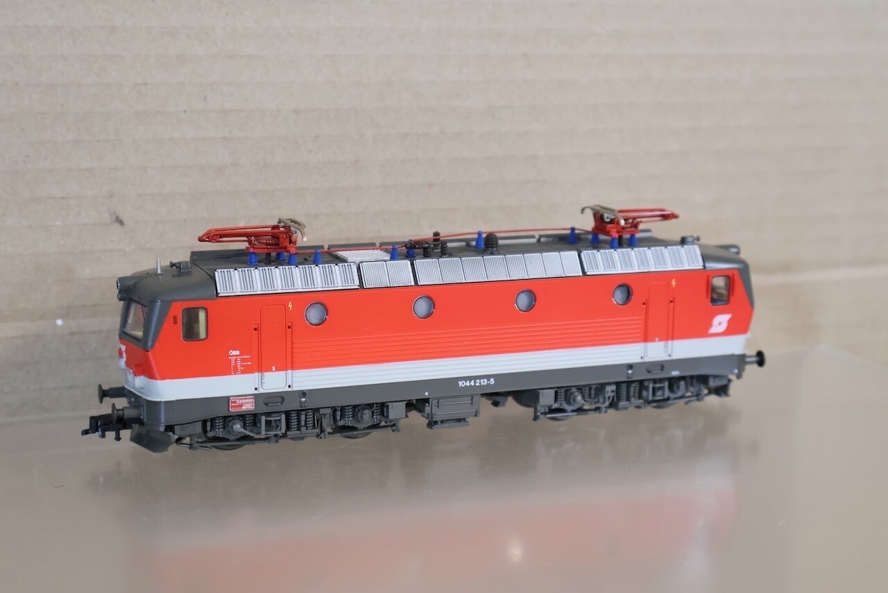 ROCO 43655 OBB ÖBB CLASS BR 1044 213-5 E-LOK ELECTRIC LOCOMOTIVE BOXED on