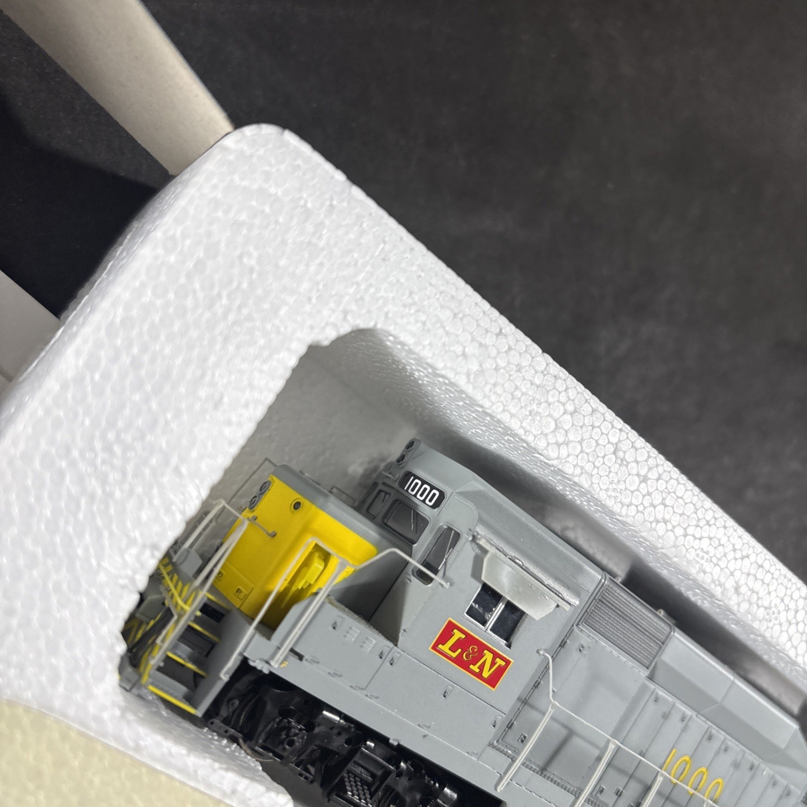 PROTO 2000 HO SCALE LOCOMOTIVE GP30 ASSEMBLED WORKING LN 21525 L&N 1000 DCC