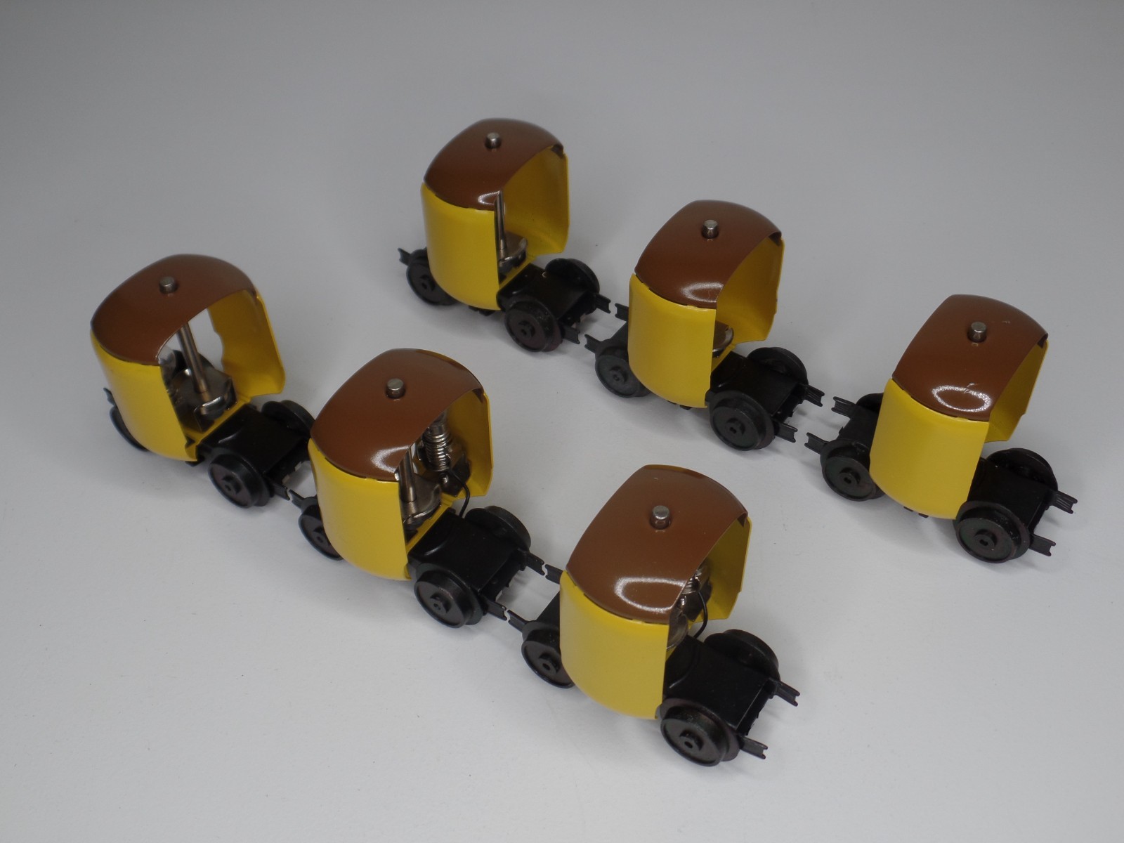 Pride Lines O Gauge Lionel Union Pacific M-1000 Streamliner Passenger Set of 14