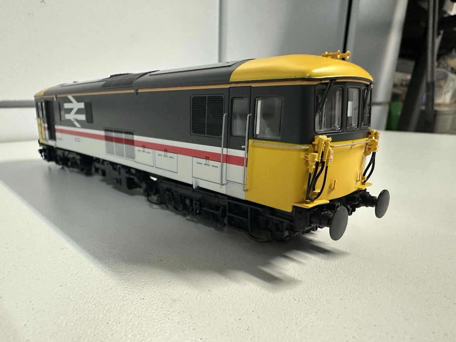 DAPOL 4D 006 020 CLASS 73 136 BR INTERCITY DIESEL LOCOMOTIVE DCC FITTED BOXED