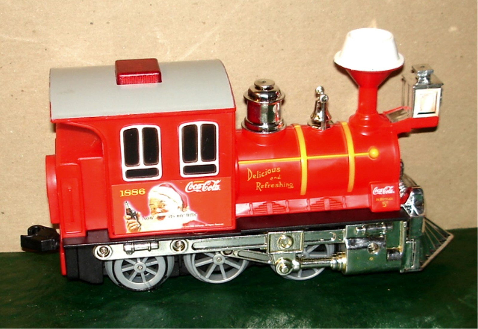 K-LINE (GOLDLOK) – COCA-COLA SANTA TRAIN – O-27 REMOTE CONTROL TRAIN