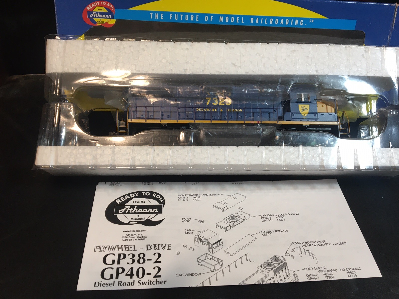 HO ATHEARN READY TO ROLL DELAWARE & HUDSON GP38-2 , SUPER DETAIL, LIGHTLY USED
