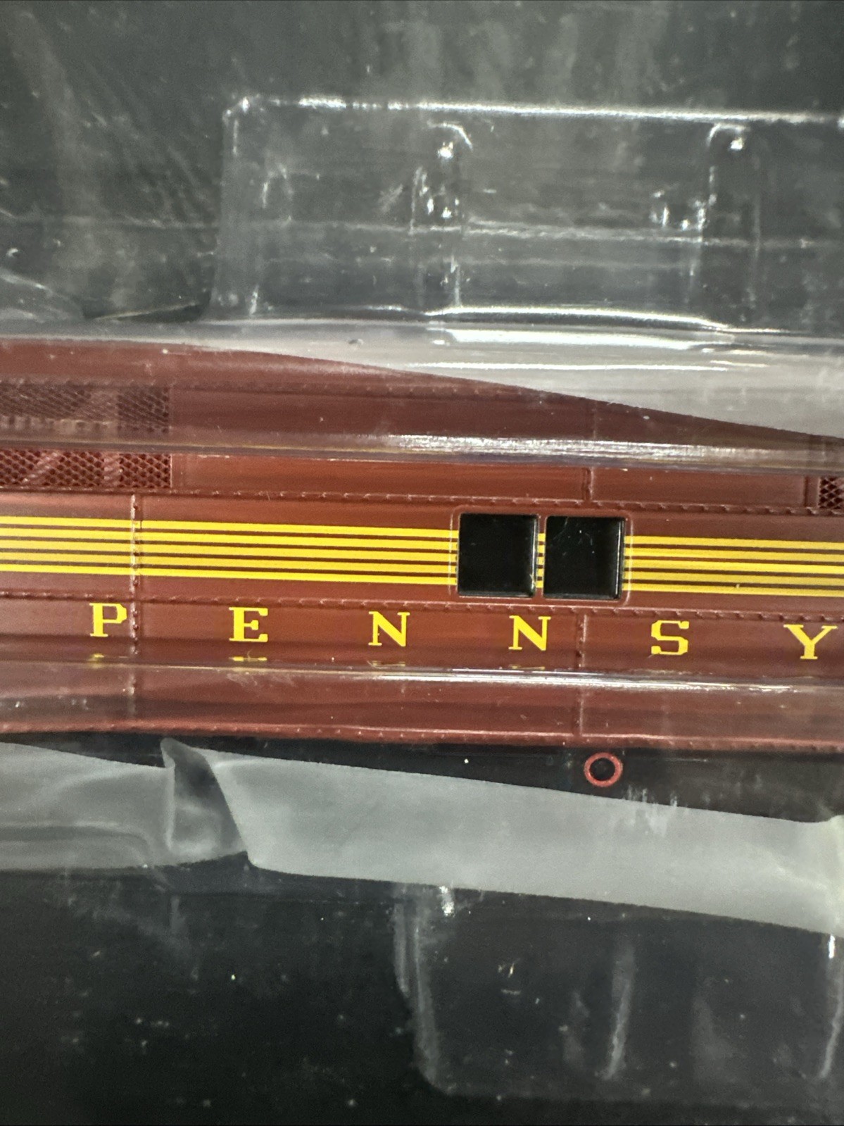 66601 Locomotive Diesel sonorisée PENNSYLVANIA – TUSCAN 5 STRIPE E7-A DC HO 1/87