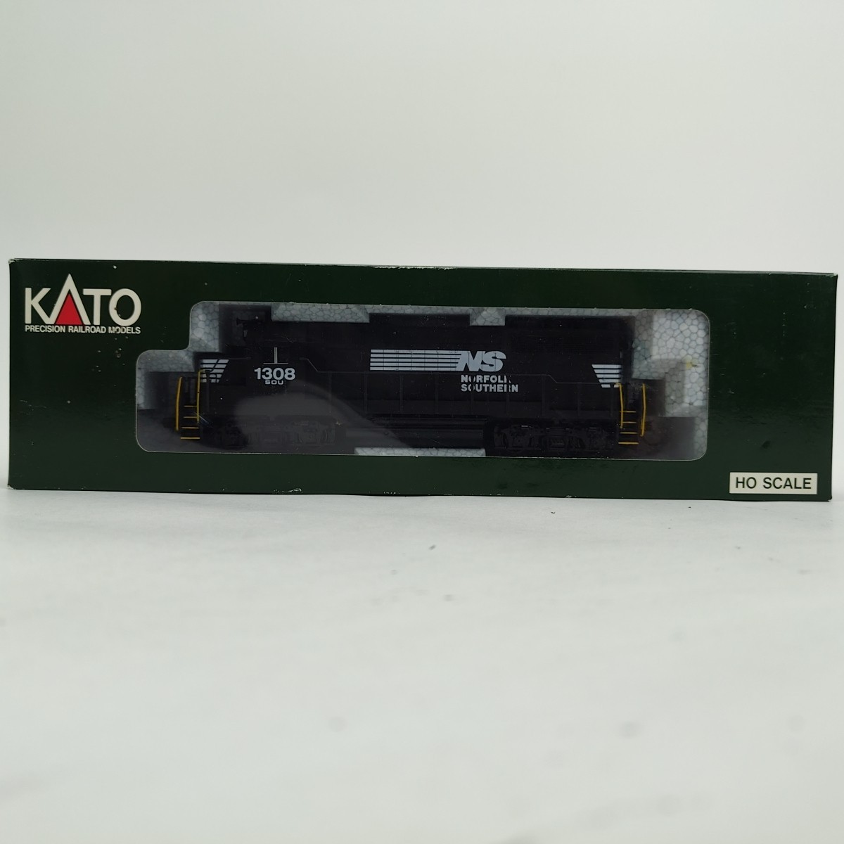 KATO HO Scale EMD GP35 Phase 1a Norfolk Southern #1308 W/O DB Locomotive 37-034