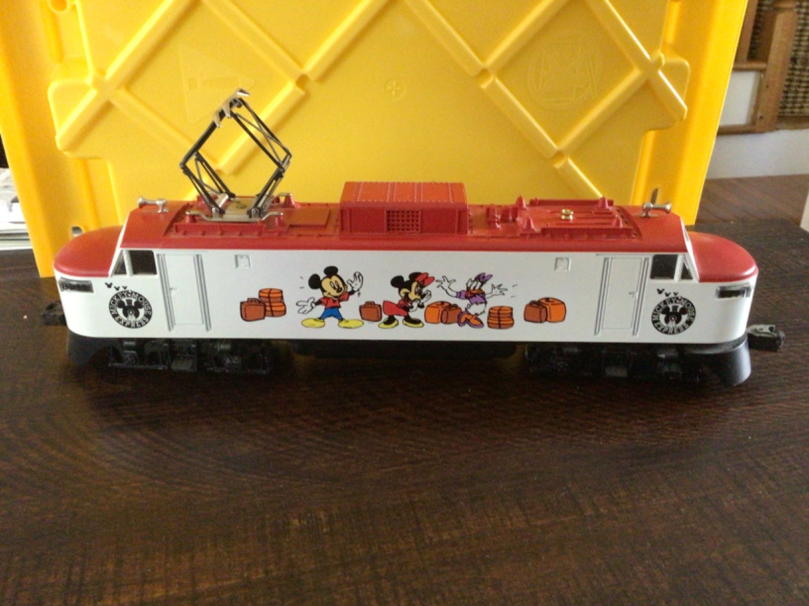 LIONEL DISNEY 1991-1996 MICKEY MOUSE EXPRESS 10 PIECE O/027-GAUGE TRAIN SET C-8