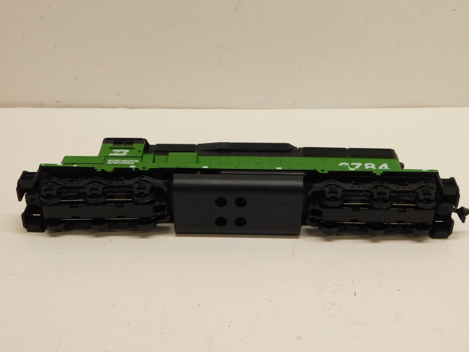 Athearn Blue Box Burlington Northern SD40-2 Diesel Engine #6784-Unpowered Dummy