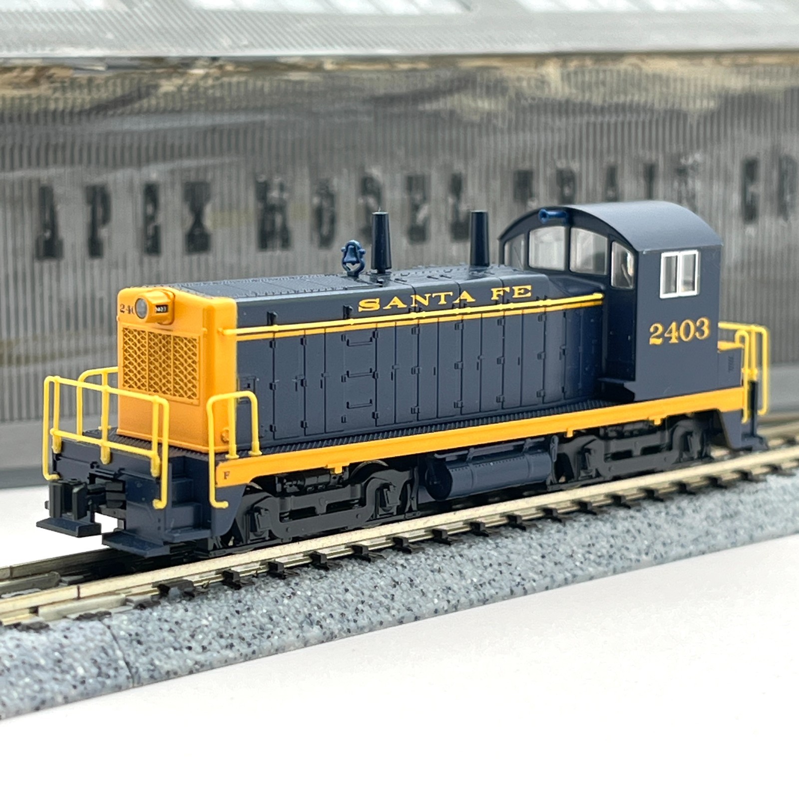 Kato N Scale 176-4365 Santa Fe EMD NW2 Diesel Switcher ATSF 2403 with DCC