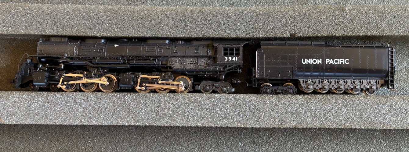 CON-COR/RIVAROSSI N SCALE 4-6-6-4 CHALLENGER LOCOMOTIVE UNION PACIFIC #3941